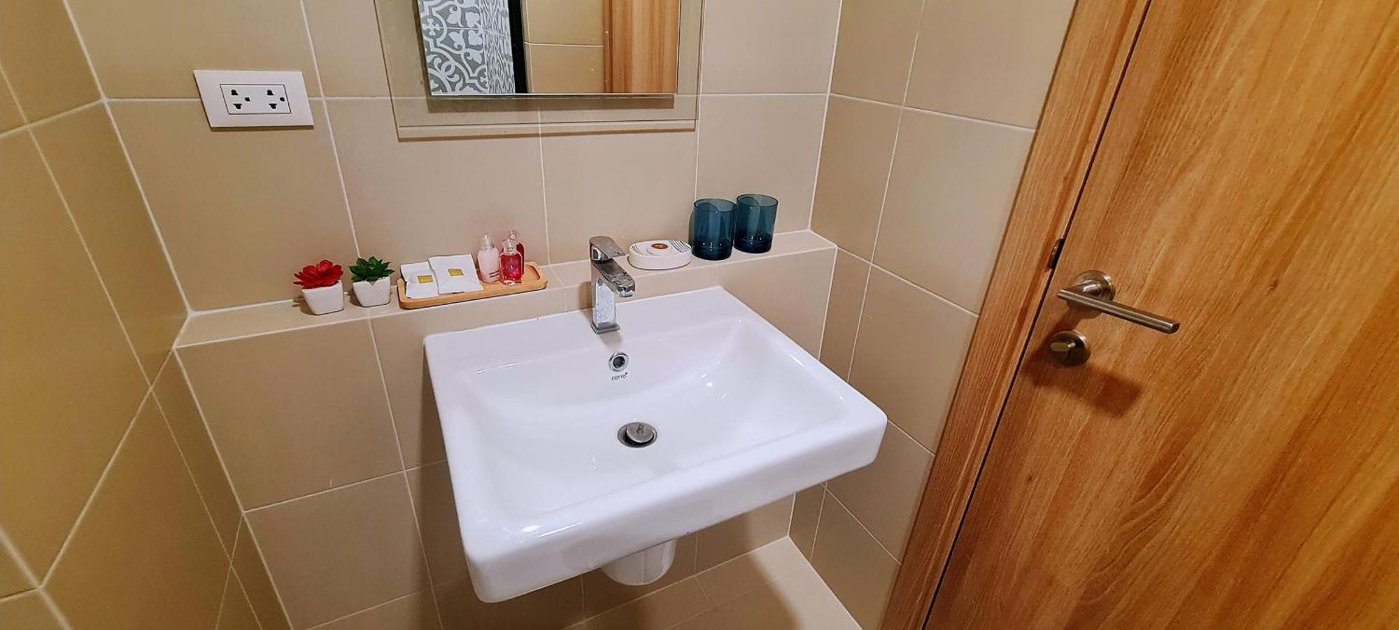 Lahabana Condo: Highest Floor with Night Market Proximity Hua Hin Exterior photo